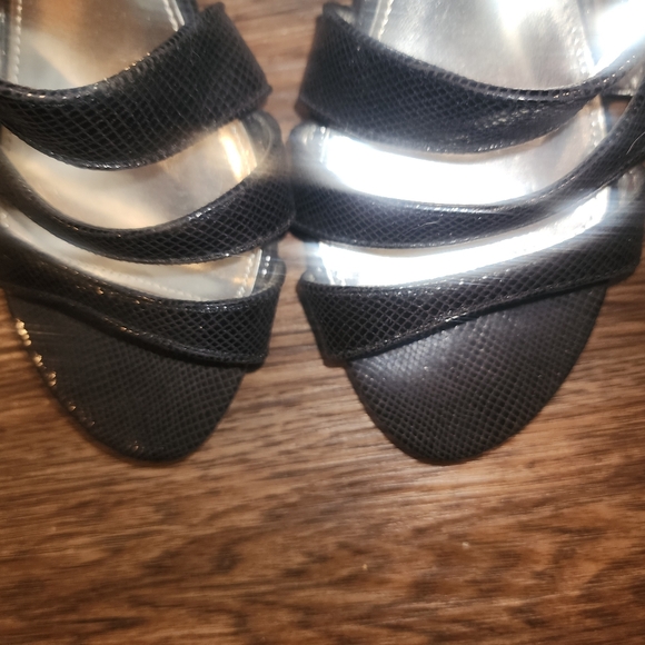 Nina Nadette Black Leather Croc Pattern Strappy Heel Sandals 7 New - Picture 2 of 14